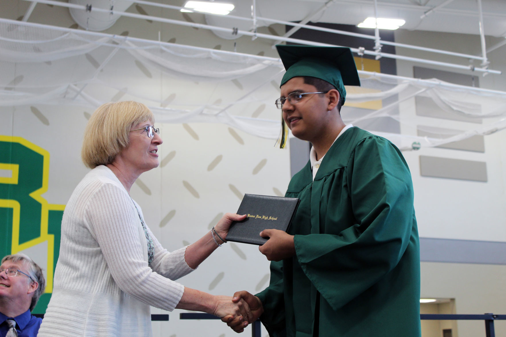 060219-ctzn-news-bd-grad127.jpg